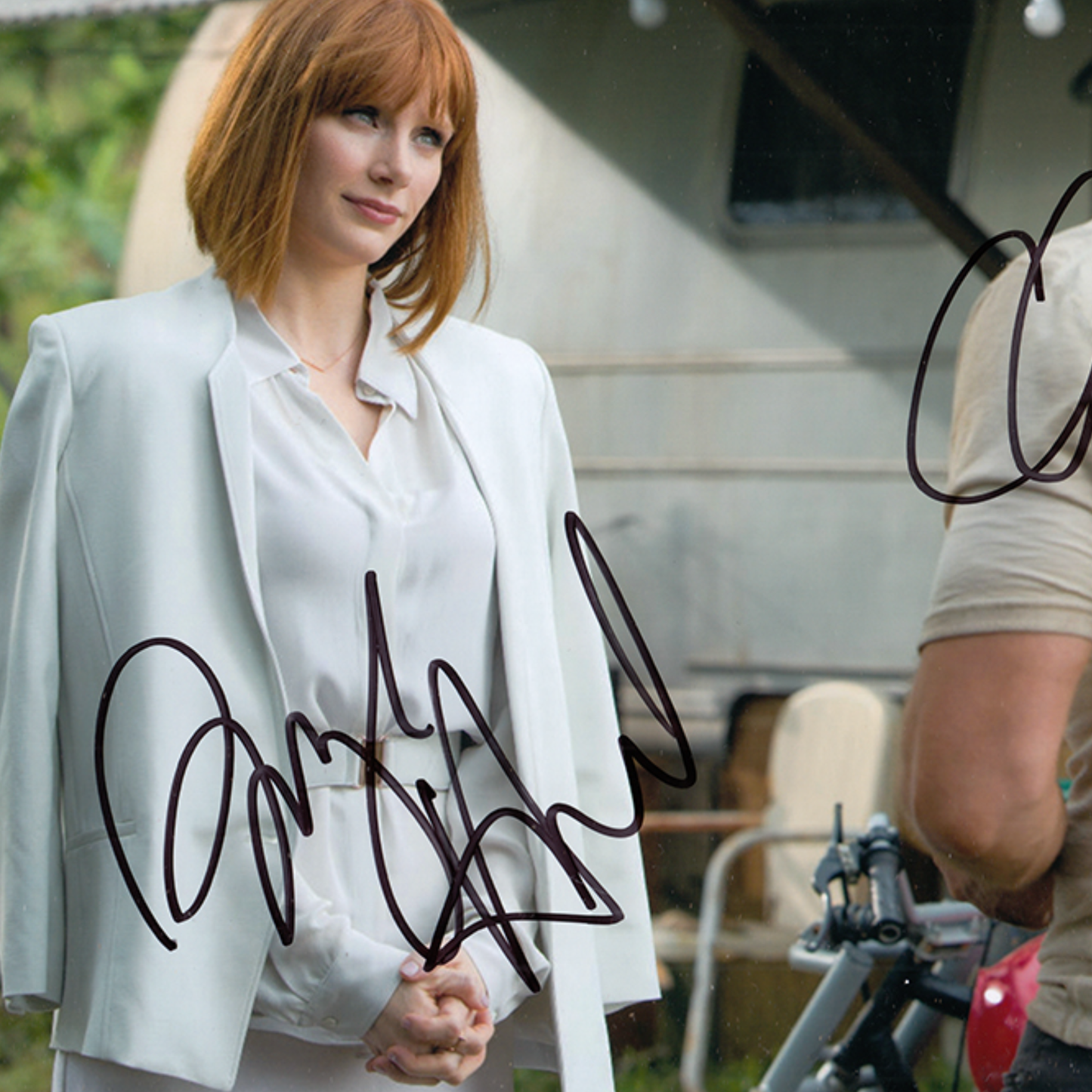 Signed Photo Jurassic World 2015 - Bryce Dallas Howard & Chris Prao