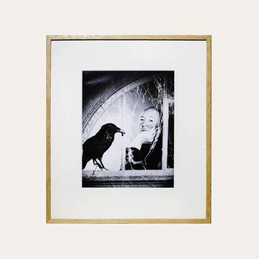 Lote 30: Fotografía de la película Los pájaros (1963) - Alfred Hitchcock