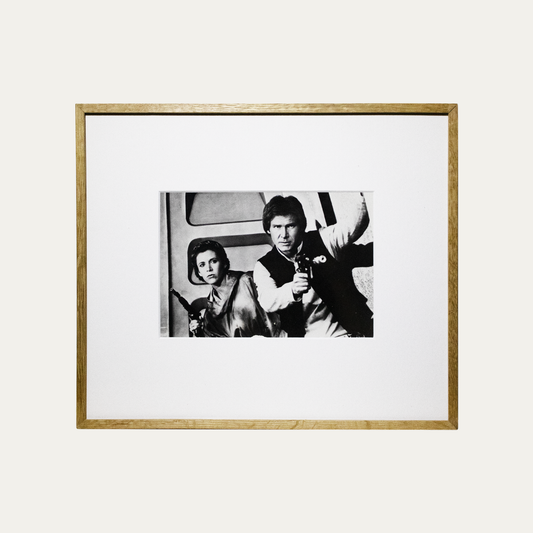 Lote 14: Fotografía de Star Wars: Episodio VI - El retorno del Jedi (1983) - Carrie Fisher y Harrison Ford