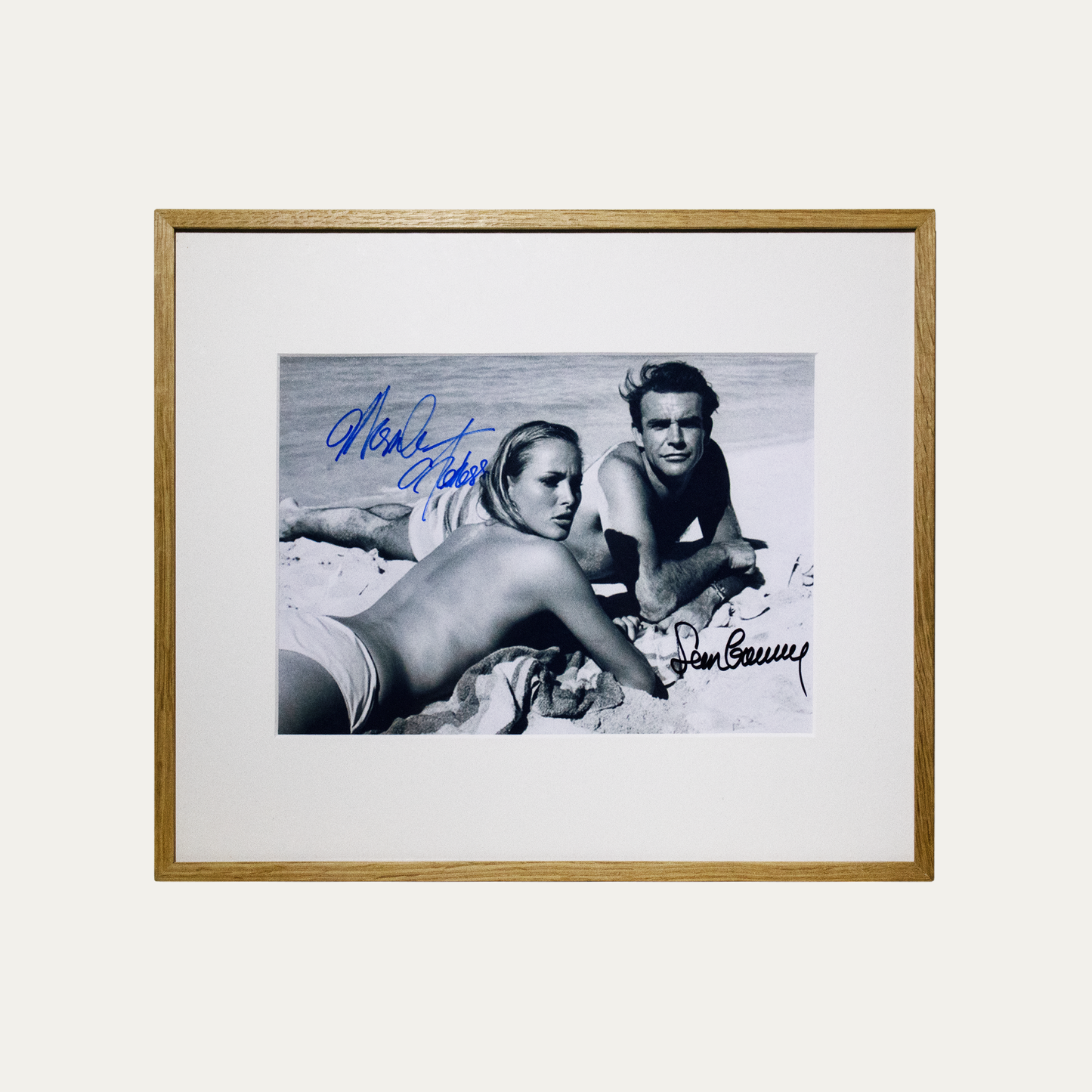 Signed Photo Agent 007 vs. Dr. No 1962 - Sean Connery & Ursula Andress