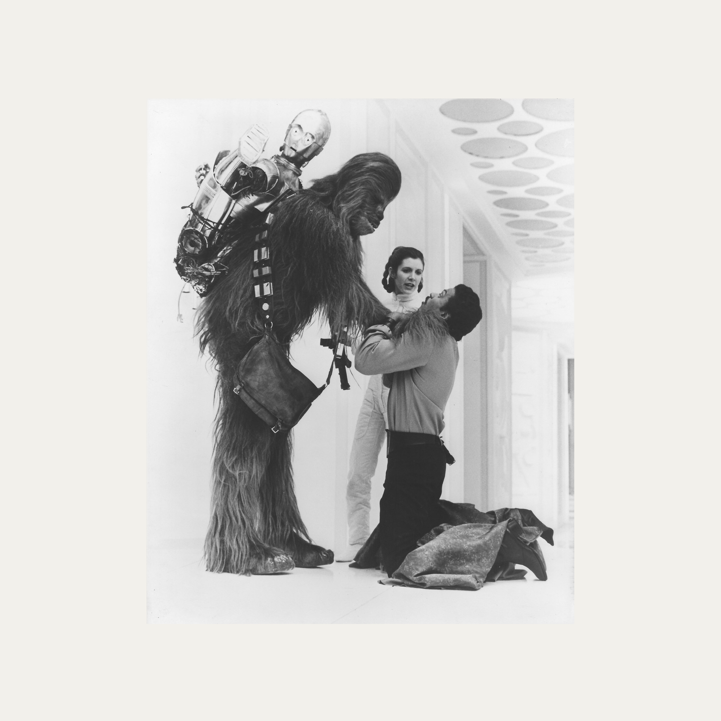 Photo Star Wars: Episode V - The Empire Strikes Back 1980 - Peter Mayhew, Carrie Fisher & Billy Dee Williams