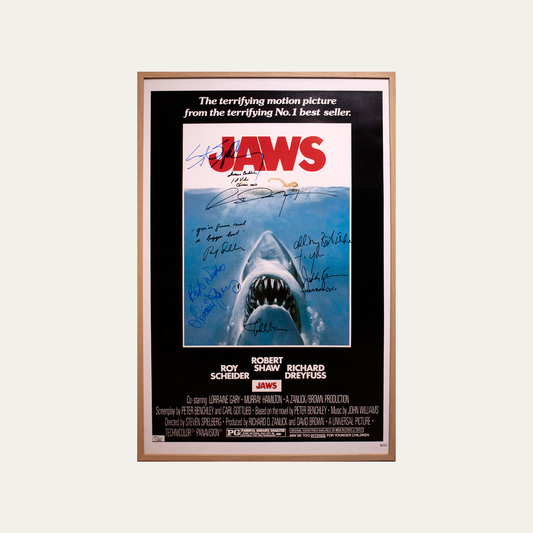 Lote 65: Póster firmado de Tiburón (1975) - Roy Scheider, Richard Dreyfuss, Lorraine Gary, Susan Backlinie, Jeffrey Kramer, John Williams y Steven Spielberg