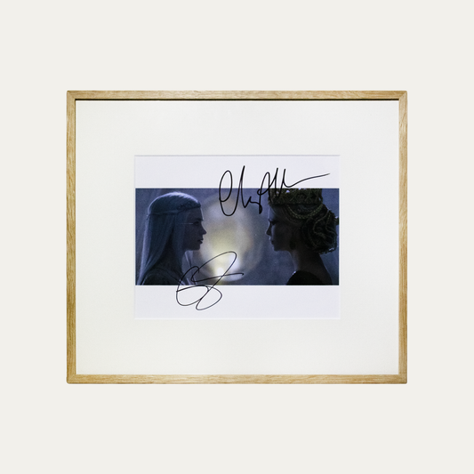 Signed Photo The Huntsman: Here Comes the Ice Queen 2016 - Emily Blunt & Charlize Theron