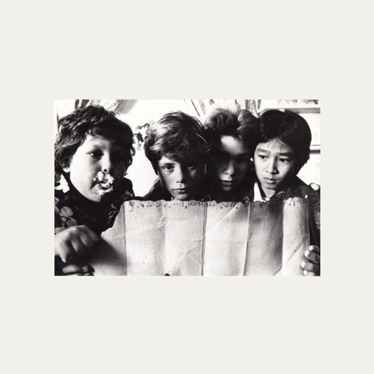 Photo The Goonies 1985 - Sean Astin, Josh Brolin, Jeff Cohen, Corey Feldman, Martha Plimpton, Ke Huy Quan, Kerri Green