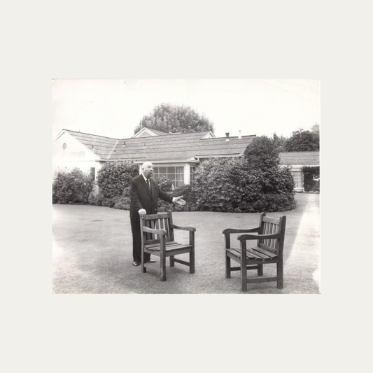 Photo Casa Bel Air, Los Angeles 1976 - Alfred Hitchcock