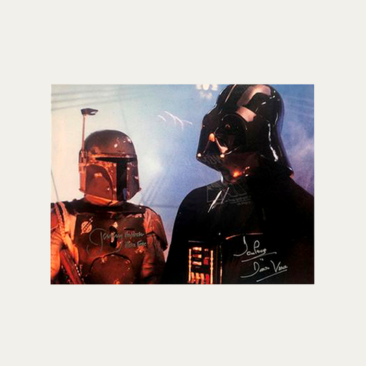 Lote 06: Fotografía firmada de Star Wars: Episodio V - El Imperio Contraataca (1980) - David Prowse y Boba Fet