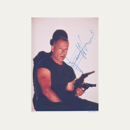 Lote 33: Fotografía firmada de Pulp Fiction (1994) - Bruce Willis