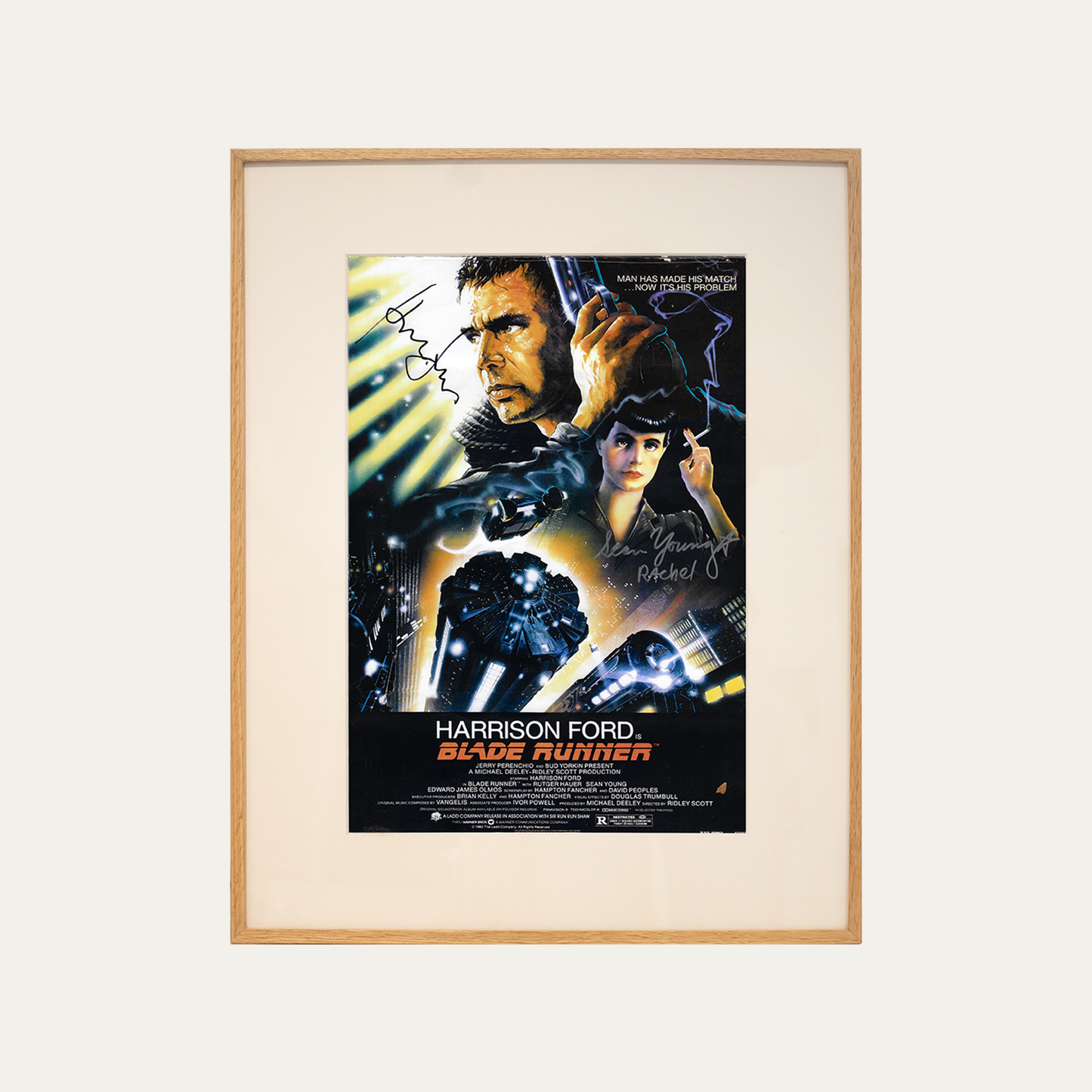 Lote 52: Póster firmado de Blade Runner (1982) - Harrison Ford, Sean Young