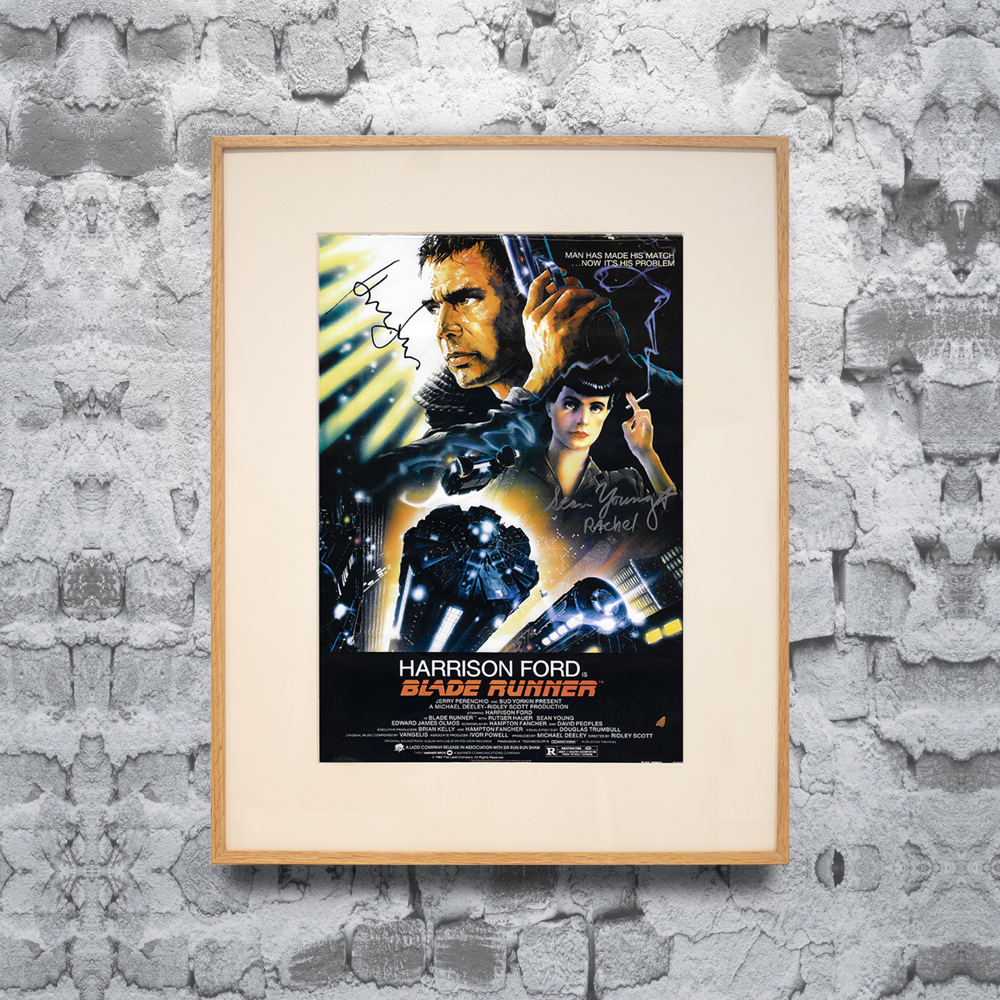 Lote 52: Póster firmado de Blade Runner (1982) - Harrison Ford, Sean Young