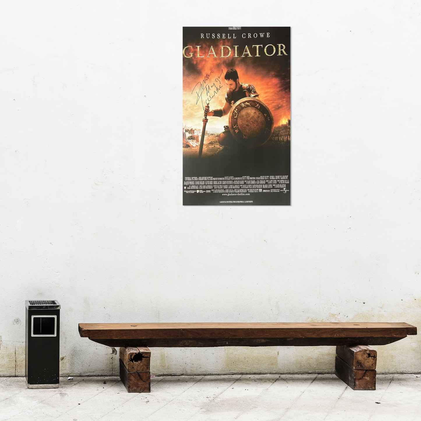 Lote 60: Póster firmado de Gladiator 2000 - Russell Crowe
