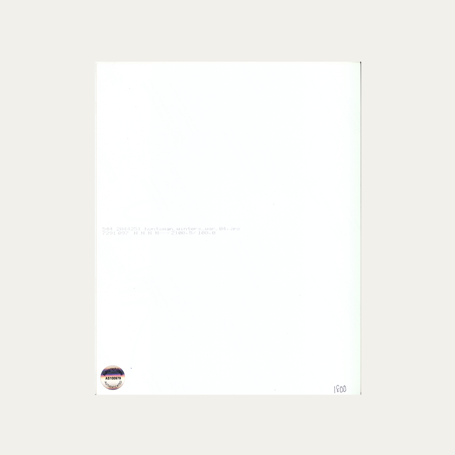 Lote 41: Fotografía firmada de El cazador y la reina de hielo (2016) - Emily Blunt y Charlize Theron